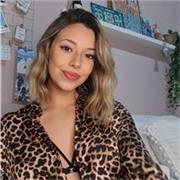 Doy clases particulares de inglés y de otras materias para adquirir experiencia en mi ámbito